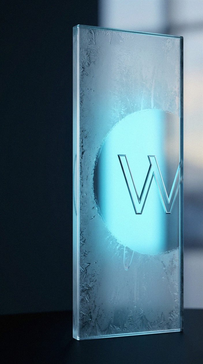 Cartes et jetons sur table de jeu